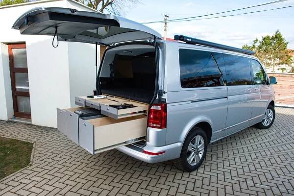 VBcamp.cz | Obytná kempingová vestavba pro VW Transporter T5/T6 - úložný box