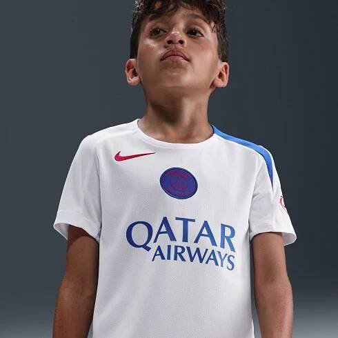 Třetí fotbalové pleteninové tričko Nike Dri-FIT Total 90 PSG Strike pro větší děti