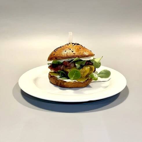 Burger 2. CLASSIC
