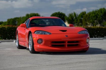 Lowest-Mile GTS Ever? At 64 Miles, This 1997 Dodge Viper Is Still Brand New and for Sale - autoevolution