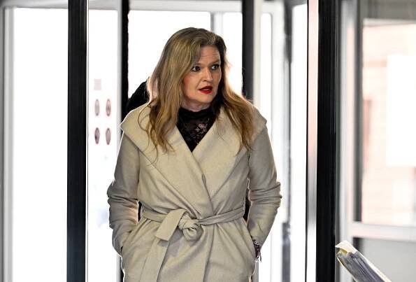 Vojska NATO budou střílet na děti, tvrdila Peterková. Za šíření poplašné zprávy dostala podmínku