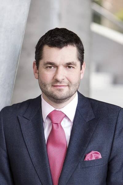 Martin  Divis
