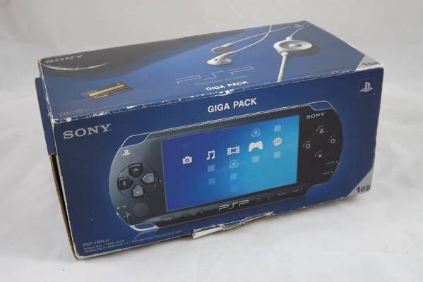 Sony PSP-E1000, PlayStation Portable (PSP), PSP CPU, Černá, LCD, 10,9 cm (4.3"), 480 x 272 px