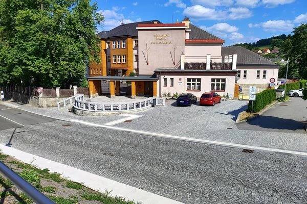 Základní škola T.G. Masaryka Vimperk, 1. máje 268, okres Prachatice foto 1