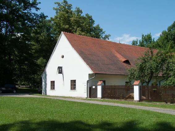 Soubor:Památník J.Žižky (Trocnov) - muzeum.jpg – Wikipedie