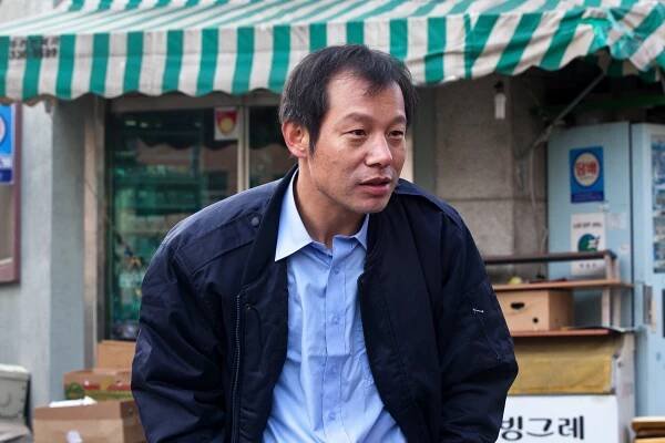 Doo beoneui kyeolhoonsikgwa han beoneui jangryesik - Z filmu - In-gi Jeong