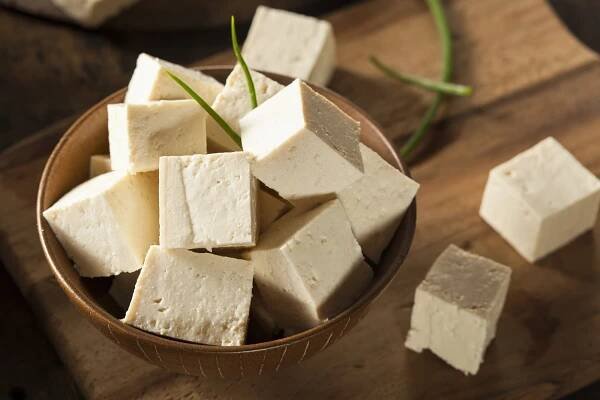 Tofu - sójový sýr - v misce