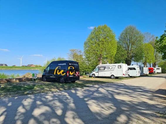 Bildergalerie des Wohnmobilhafen Elbepark Bunthaus Hamburg - Elbepark Bunthaus