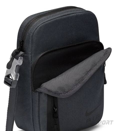 Nike Elemental Premium