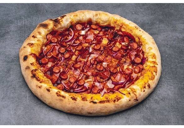 Jedna nebo dvě pizzy dle výběru z Pizza Bombastica: sýrová, šunková i pálivá s jalapeños