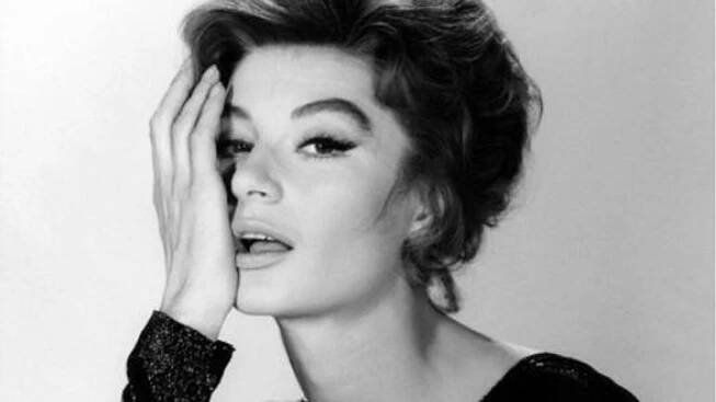 Zemřela kráska francouzského filmu: Hvězdě Sladkého života Anouk Aimée bylo 92 let – eXtra.cz