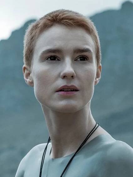 Amanda Collin - Actress