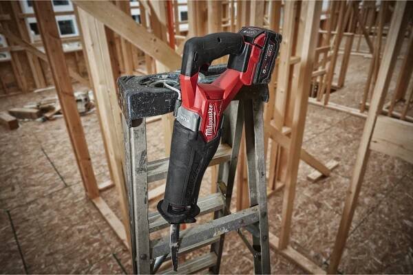 MILWAUKEE M18 FSZ-0 FUEL SAWZALL šavlová pila 4933498063