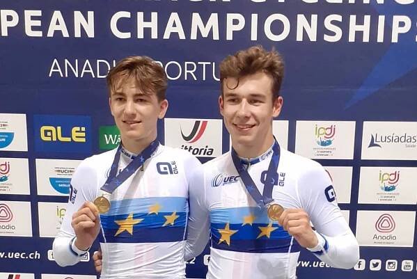 Dráhoví cyklisté, junioři Milan Kadlec a Matyáš Koblížek jsou mistry Evropy v Madisonu