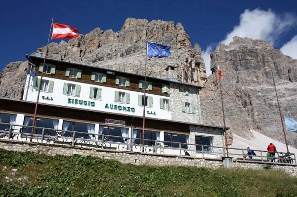 Dolomity