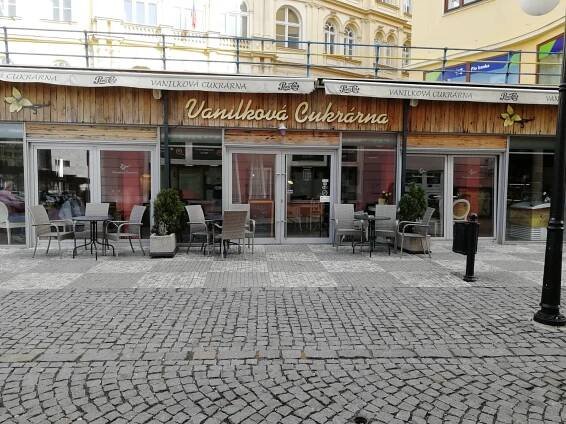 Teplická dobrota: káva podle výběru ze 4 druhů a kus dortu pro 1 i 2 osoby