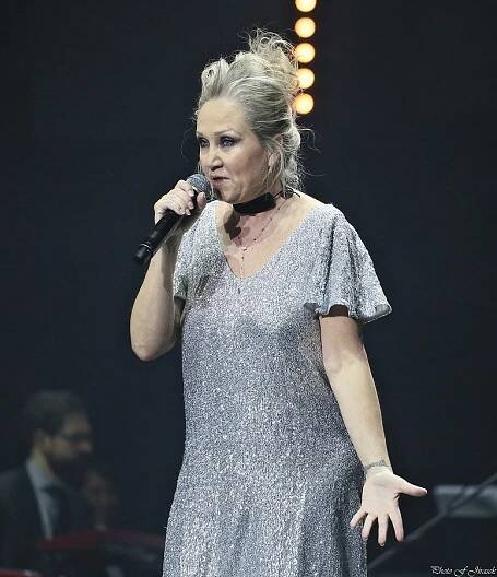 OBRAZEM: Helena Vondráčková slavila v O2 Areně ve velkém stylu