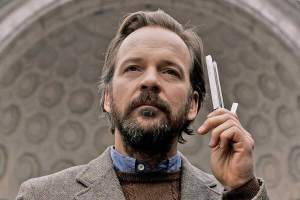 Peter Sarsgaard plays a "house tuner" in the movie "The Sound of Silence."