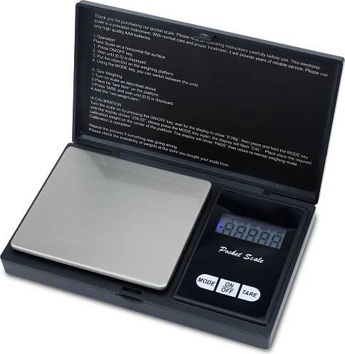Intirilife Digitální jemná váha v černé barvě - 500g elektronická kapesní váha s