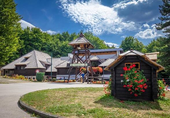 Lička kuća Restaurant by Plitvice Lakes National Park - Issuu