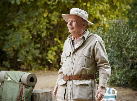 Malý Sheldon - Smlouvy, pravidla a ždibec prasečího mozečku - Z filmu - Wallace Shawn