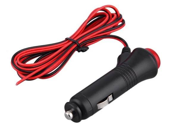 Autozástrčka se spínáním, kabel 1 metr