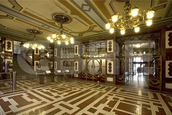 Pronájem kanceláří Palác Archa v Praze | CBRE