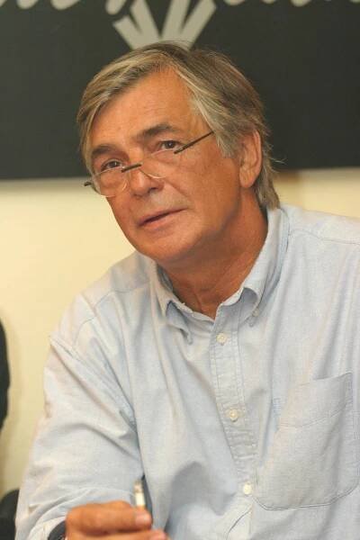 Jiří Bartoška: *24.3.1947 – †8.5.2025, český herec a filmový producent