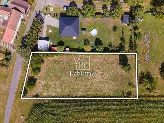 Prodej  stavebního pozemku 1 751 m²