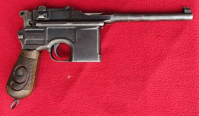 Pistole Mauser C96 v ráži 9mm Luger - REZERVOVÁNO - Sběratelské zbraně