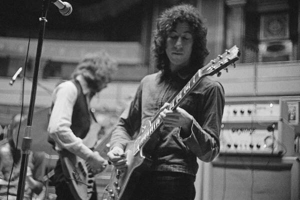 Peter Green, Founding Member of Fleetwood Mac, Dies at 73