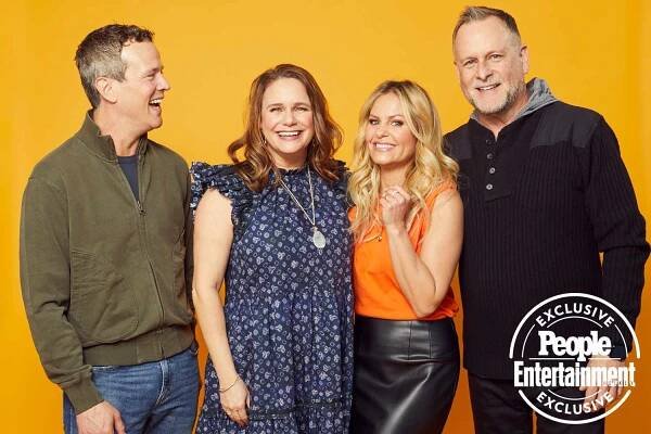 See the Stars of 'Full House', 'Boy Meets World', 'Family Matters' & More Together Again at '90s Con