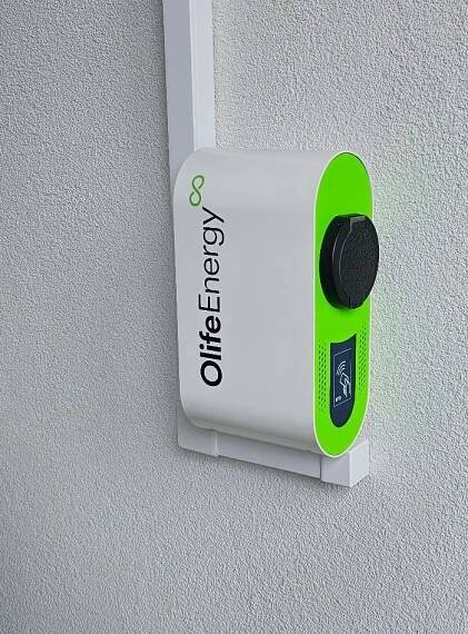 Inteligentní fotovoltaický systém s GreenBoxem a podporou pro elektromobily - Liberec | FVE Arpeg