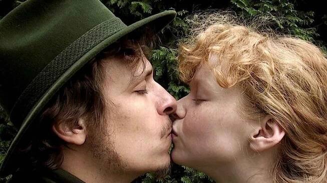 Režisér Tomáš Vorel dotočil romantickou komedii Cesta do lesa