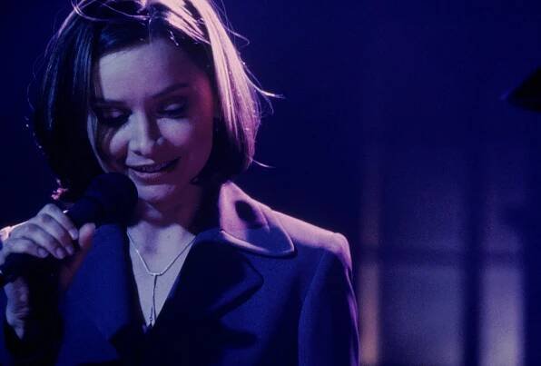 Ally McBealová - Drsný vtip (S01E09) (1997)