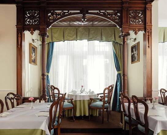 Restaurace v ubytování Spa Hotel Villa Smetana