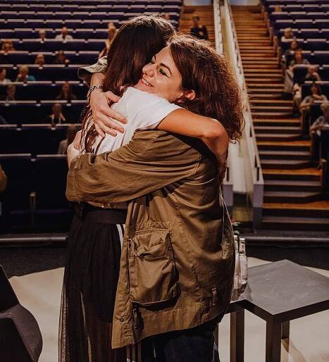 COVER:AUTHORS CAITLIN MORAN AND BIANCA KRONLÖF, 2019