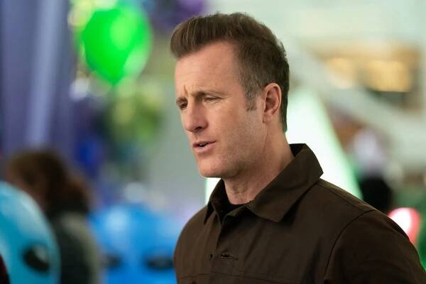 Alert - Paul Miller - Z filmu - Scott Caan