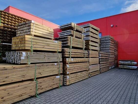 Holz-Außenlager
