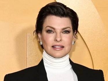 Linda Evangelista Explains Why She's Over Dating: ‘I Don’t Want to Hear Somebody Breathing’
