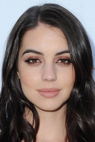 Adelaide Kane herečka