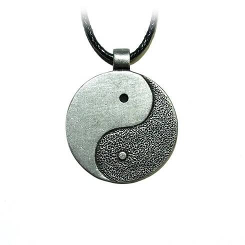 Amulet Jin Jang