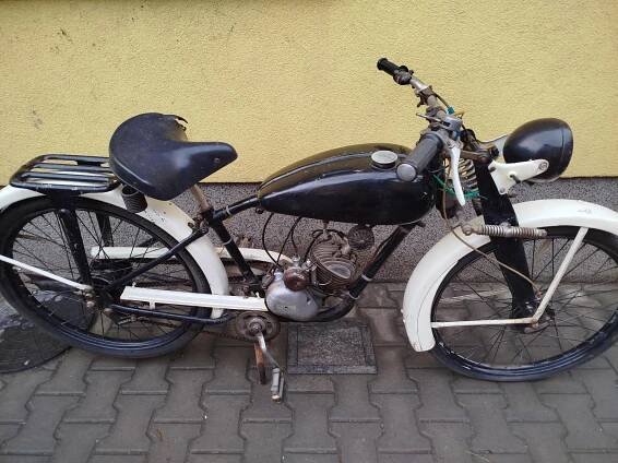 Sachs 98 s původními papíry