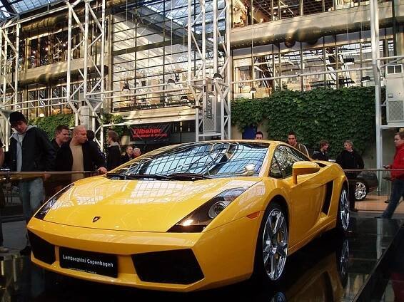 Ferrari a Lamborghini: Jak to bylo s jejich sporem? Rozpoutala ho osudová věta