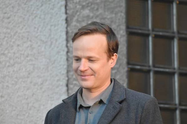 Hádek je v Hradci tátou proti své vůli. Medvecká se těší na prohlídku města