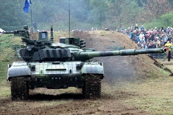 Tank T-72M4CZ