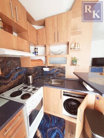 Pronájem 1+kk, 33 m² s lodžií, Poruba | Realitní kancelář Reality REAL KARTEL,s.r.o.