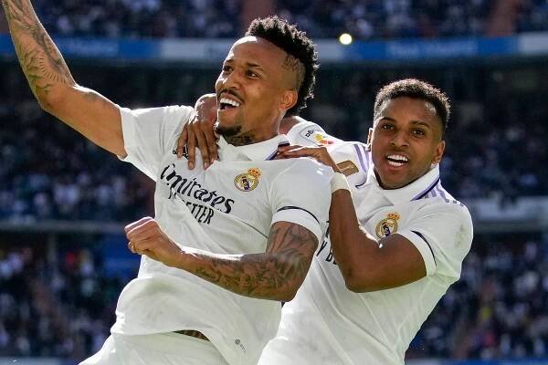 Real Madrid close gap on LaLiga leaders Barcelona with comeback win