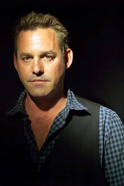 Download Nicholas Brendon Sunlight Wallpaper