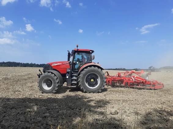 Polní ukázka naší nové Pumy a kompaktoru Opall-Agri SATURN | Cerea - zemědělská technika